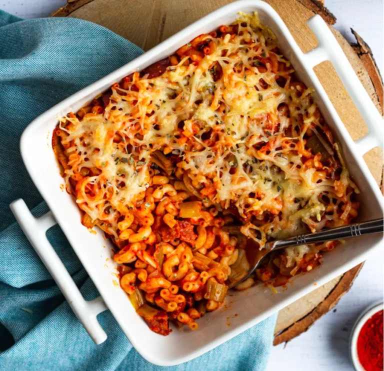 Gratin de pâtes au poireau, chorizo et mozzarella