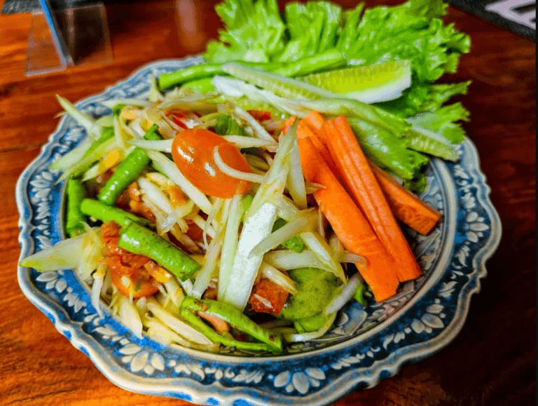 Salade de Papaye Verte (Som Tam)