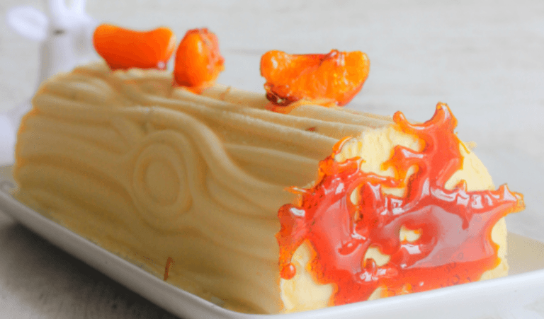 Bûche Glacée à la Fleur d’Oranger et Noisettes Caramélisées