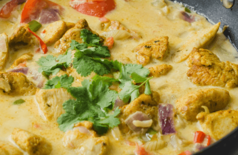 Wok de Poulet au Curry et Lait de Coco