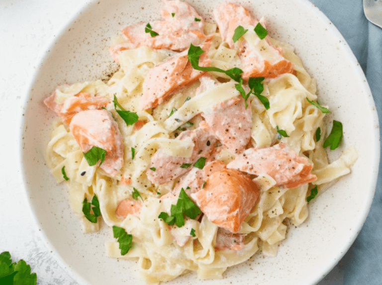 Les pâtes à la carbonara au saumon