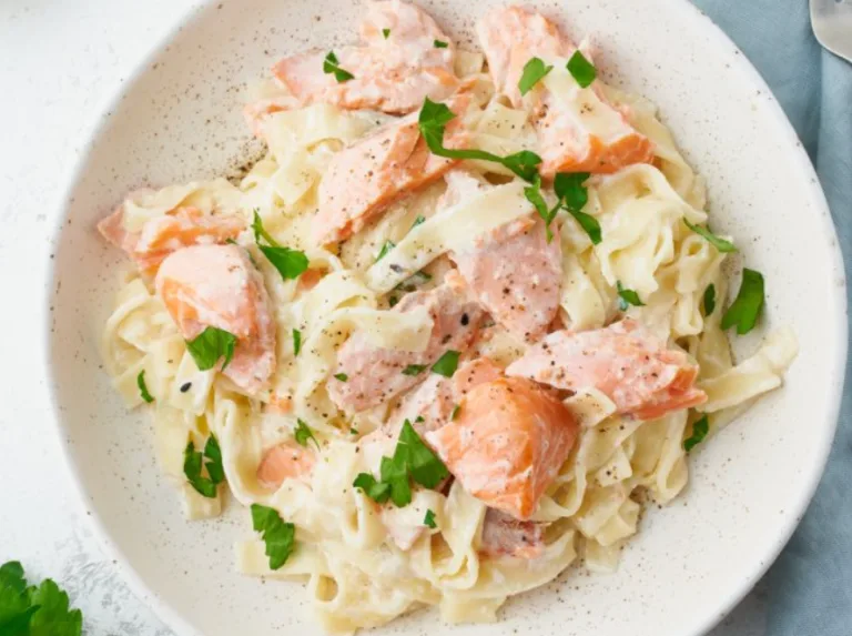 Les pâtes à la carbonara au saumon