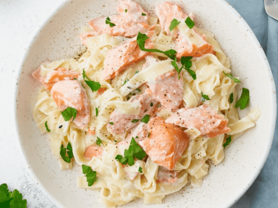 Les pâtes à la carbonara au saumon